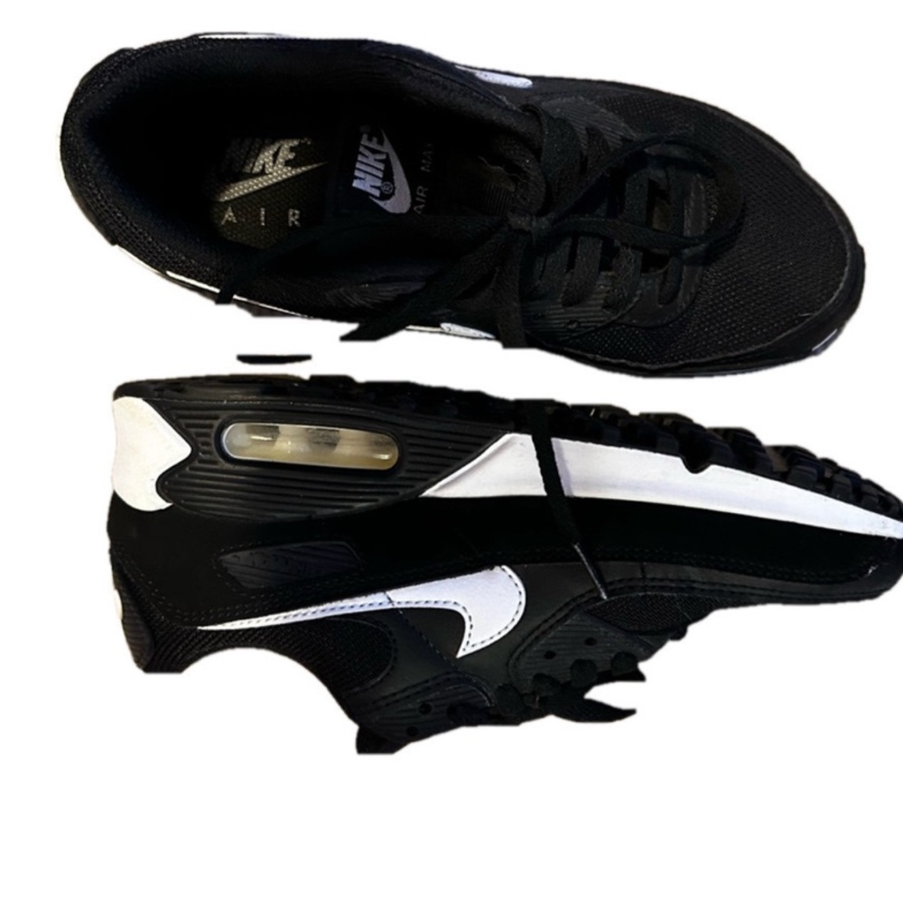Nike Black & White Air Max
